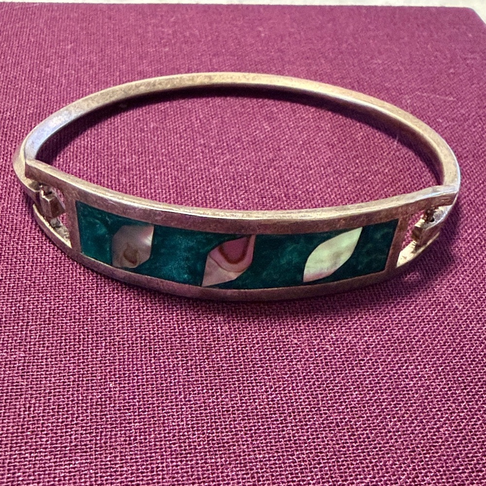 Elegant silver and Green jade, seashell, Bangle Bracelet for girls small size
